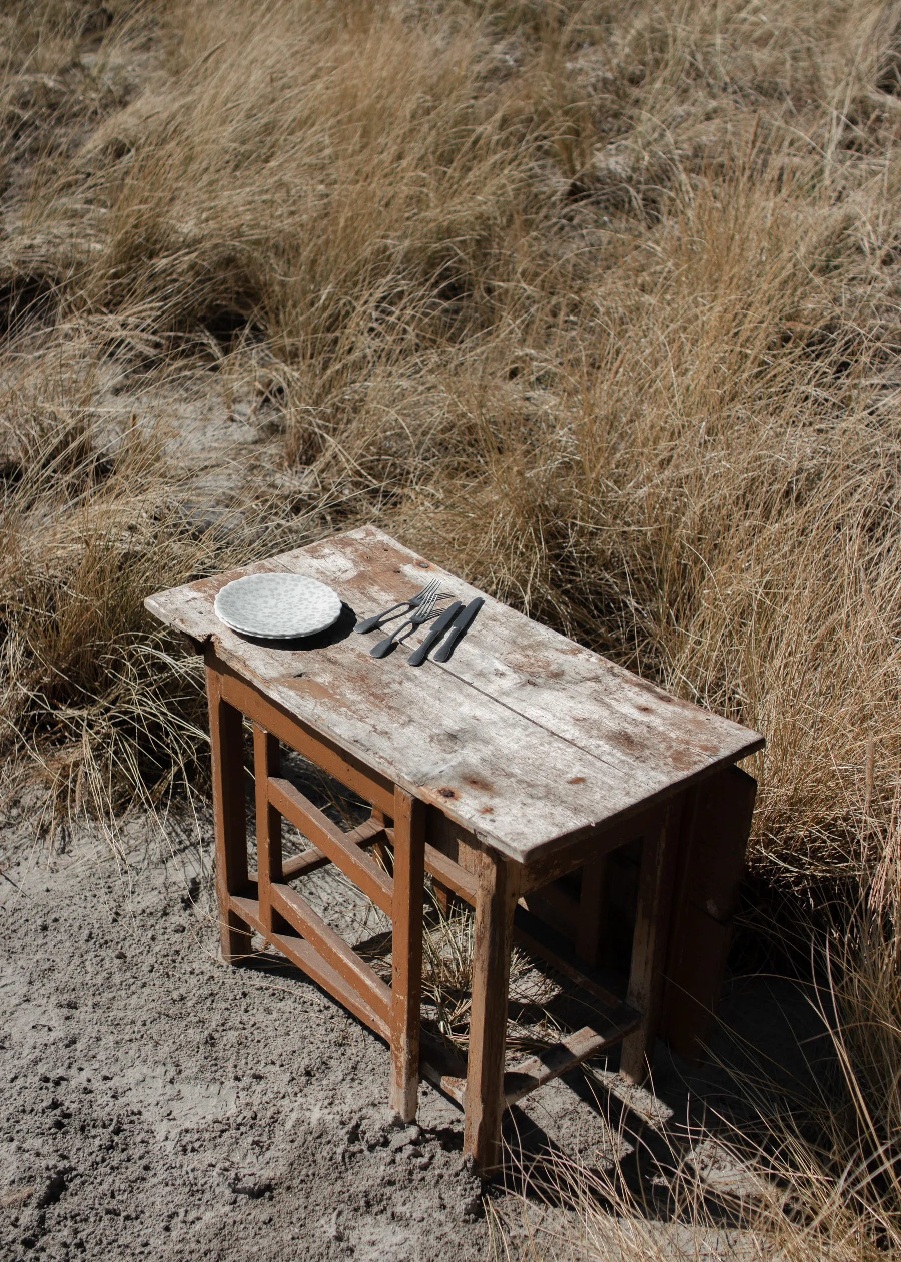 Slåpeblom 盘子 Ø21 cm, 灰色 Wik & Walsøe