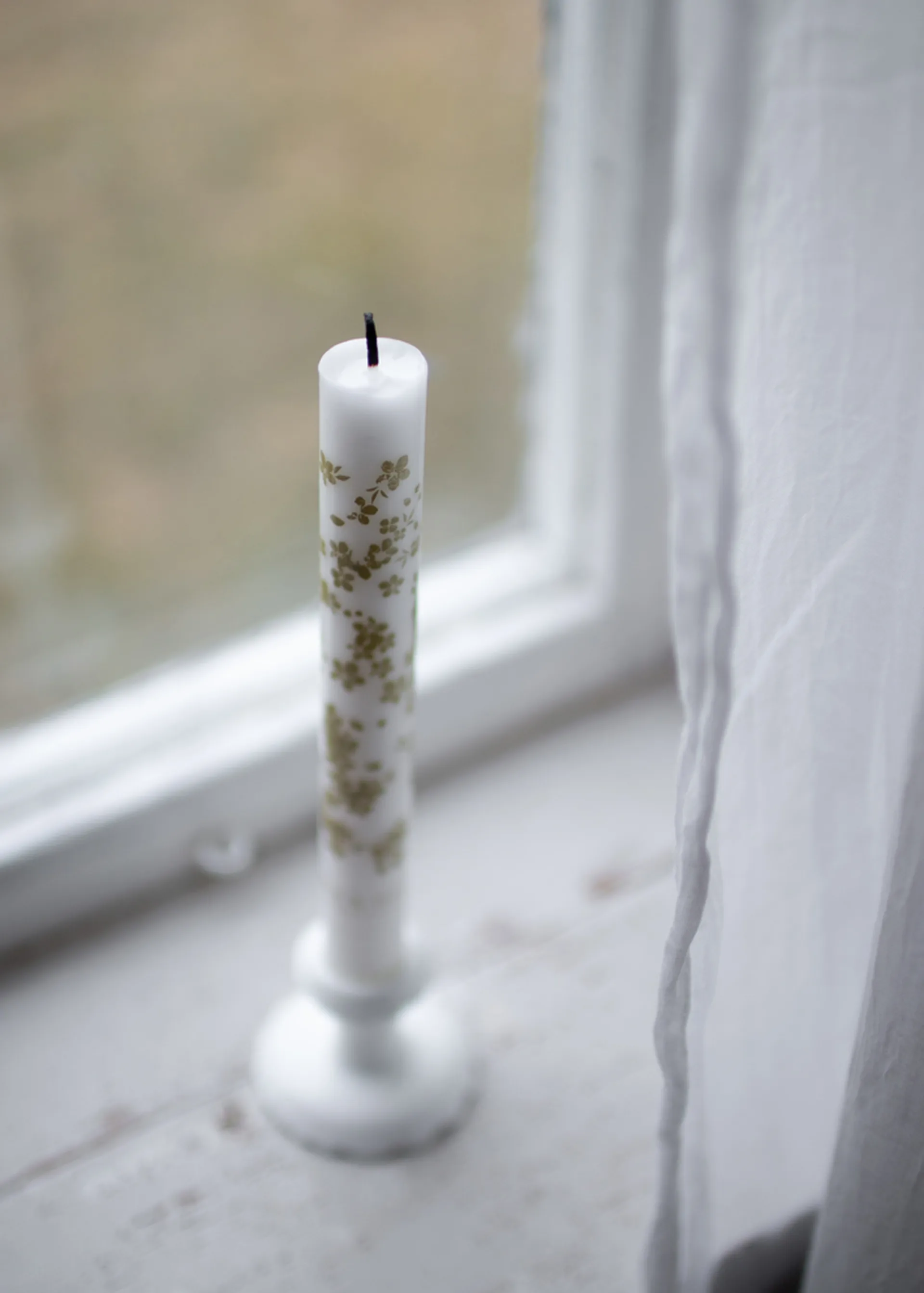 Slåpeblom tapered candle 两件套装, 绿色 Wik & Walsøe