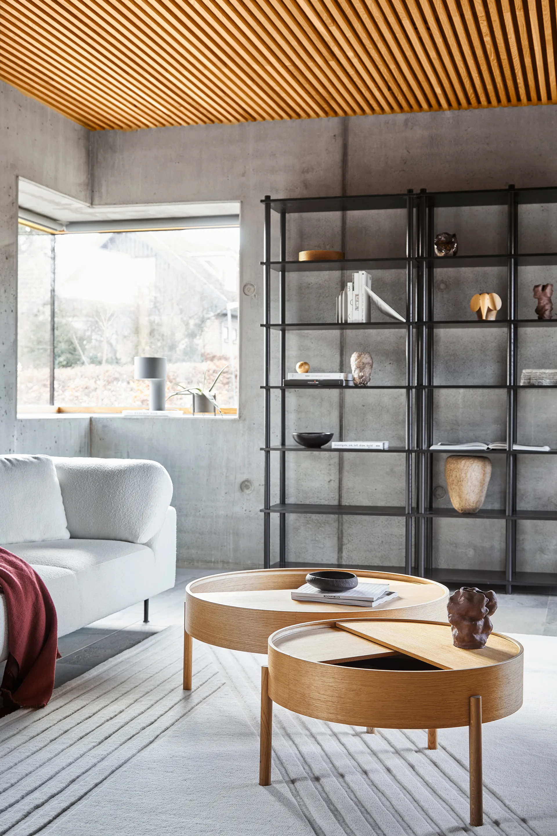 Arc coffee tableØ66 cm, Oiled 自然木色 Woud