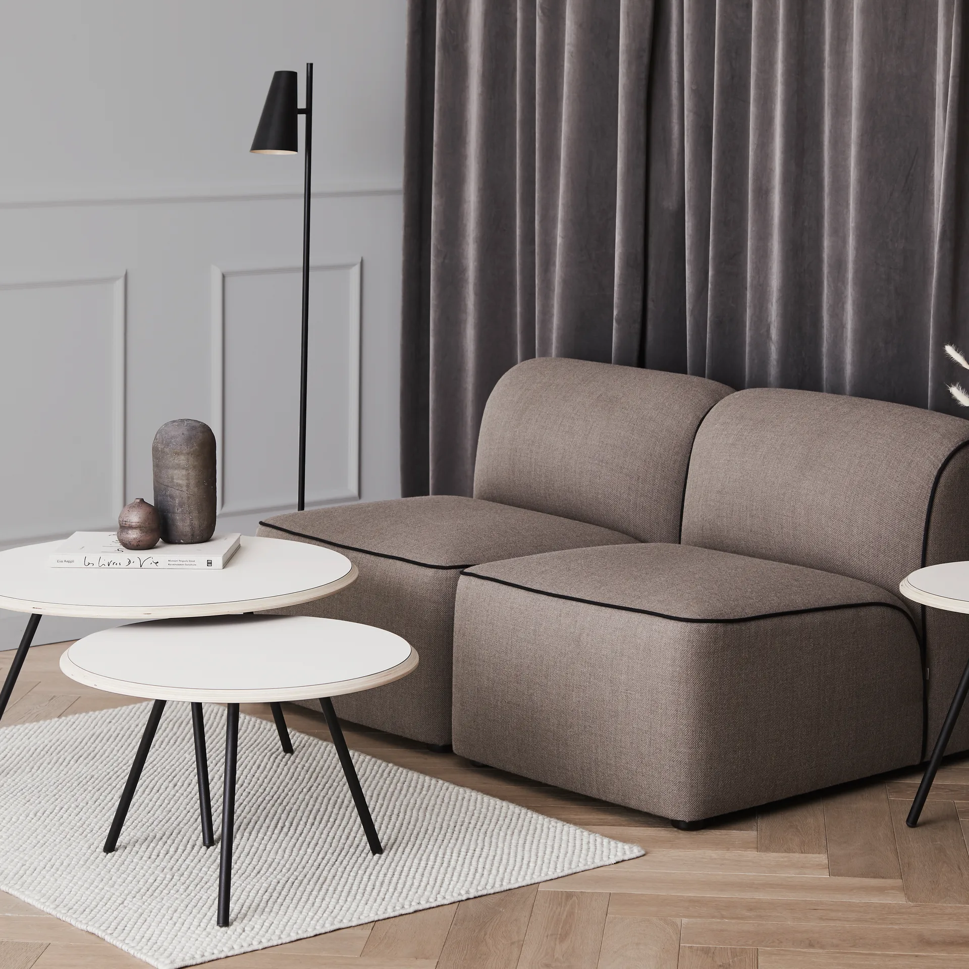 Cnno 落地灯, 黑色 Woud