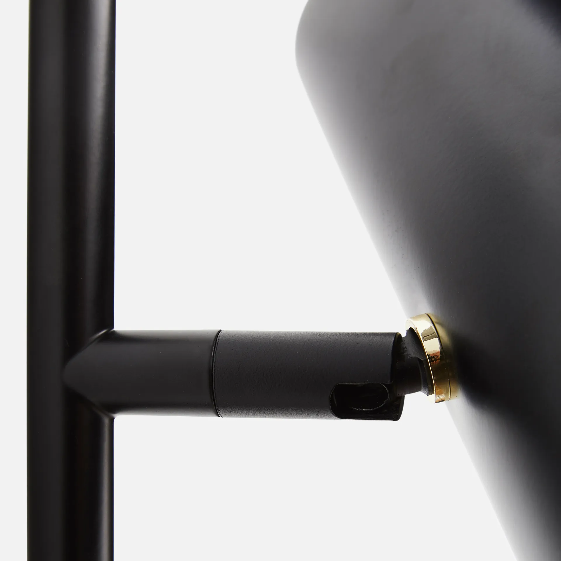 Cono 壁灯, 黑色 Woud