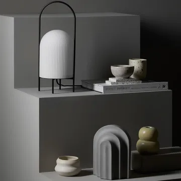 Ghost台灯 - 黑色_白色乳白玻璃 - Woud