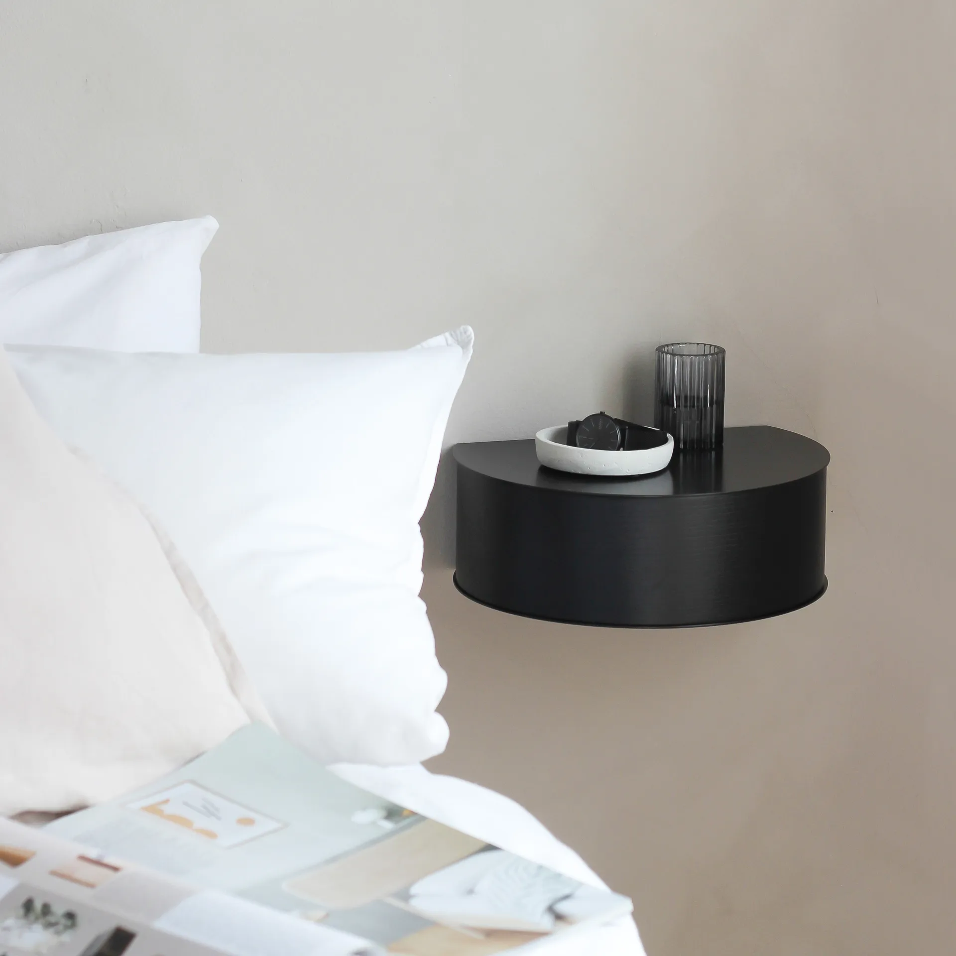 Wallie 架子, 黑色 Woud