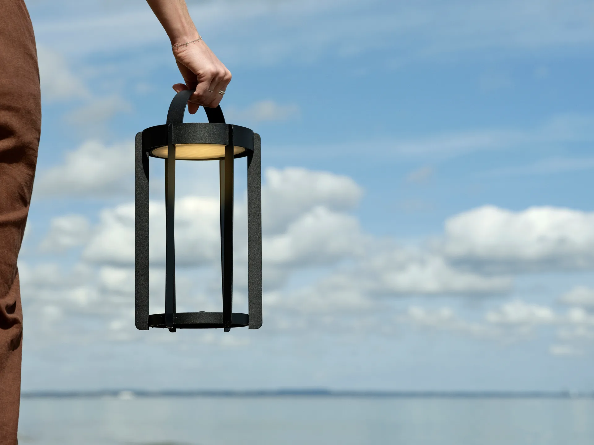 Firefly 烛台 便携 LED 灯, 黑色 Aluminium Zone Denmark