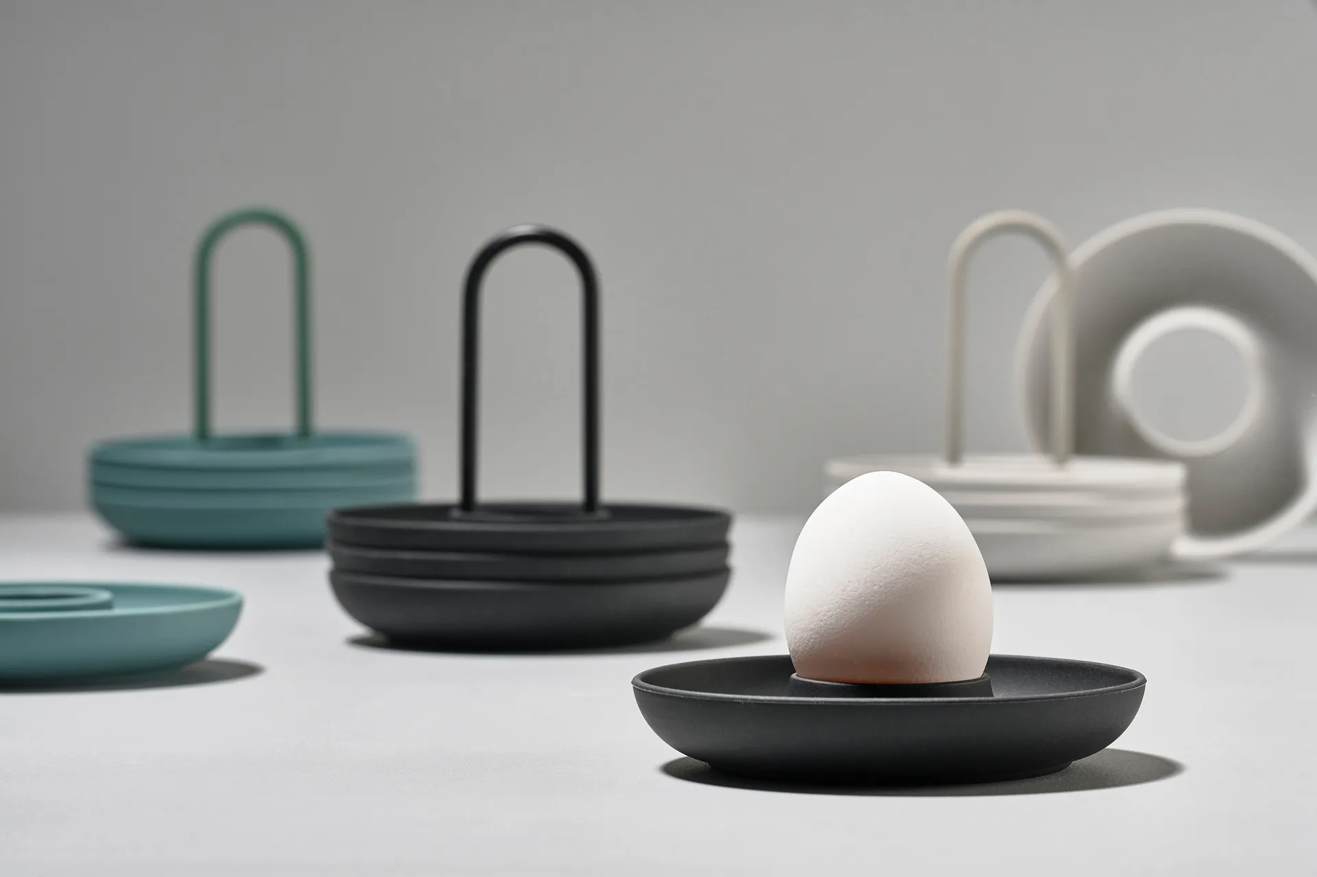 Singles 蛋杯 四件套装 with holder, Warm 灰色 Zone Denmark