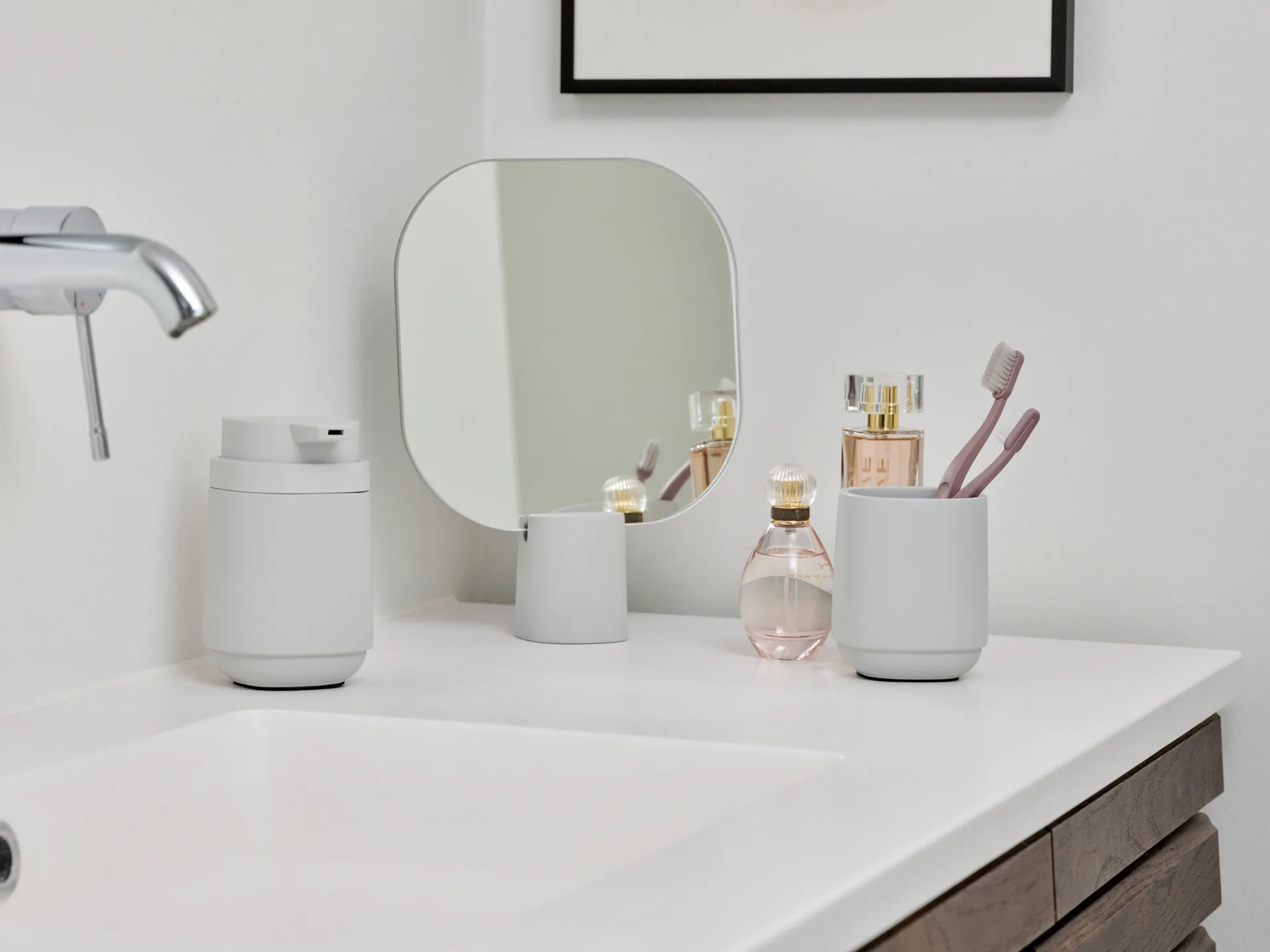 Time 桌面镜 26.5 cm, Soft 灰色 Zone Denmark