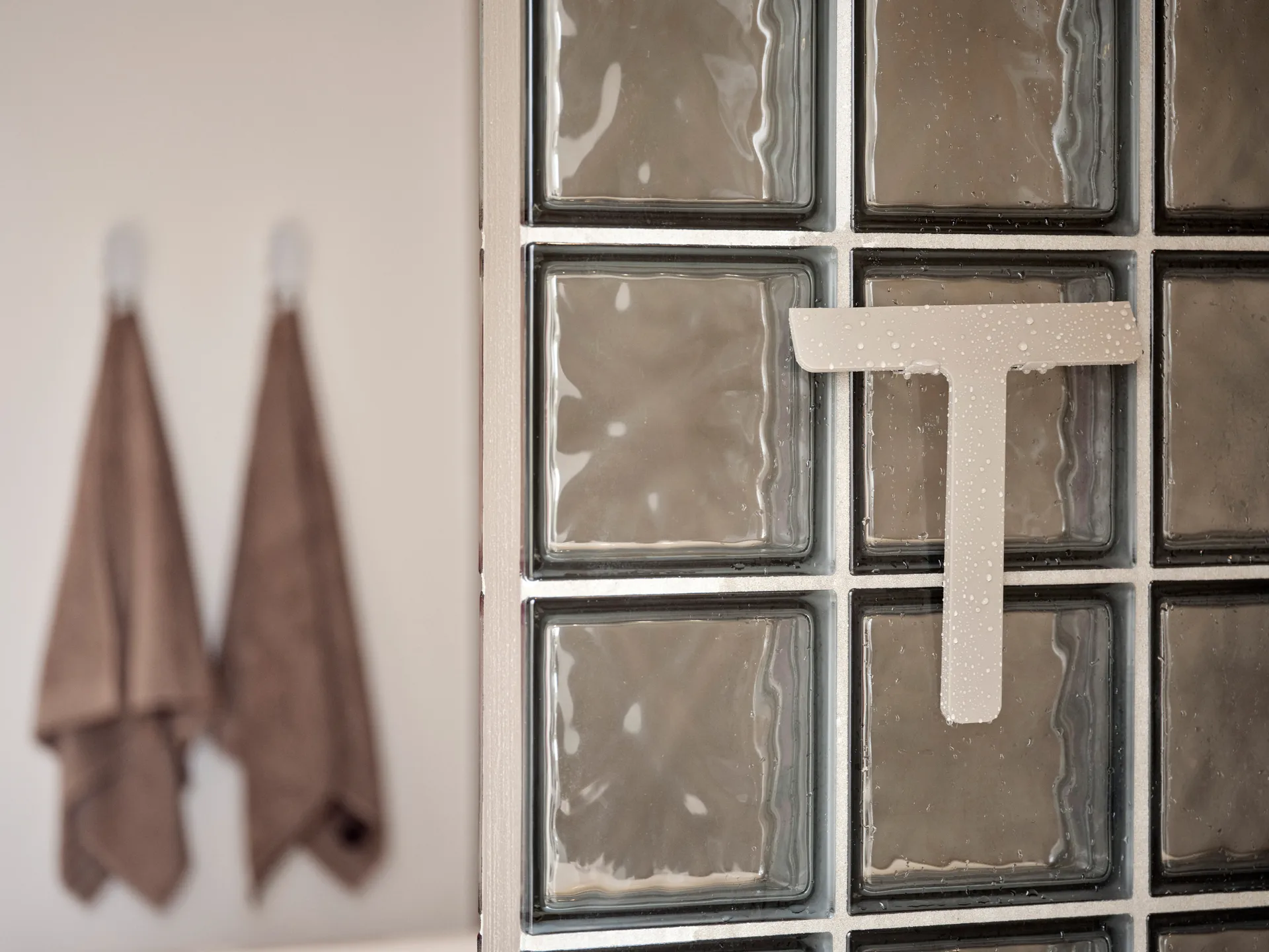 Ume scraper with holder, 灰褐色 Zone Denmark