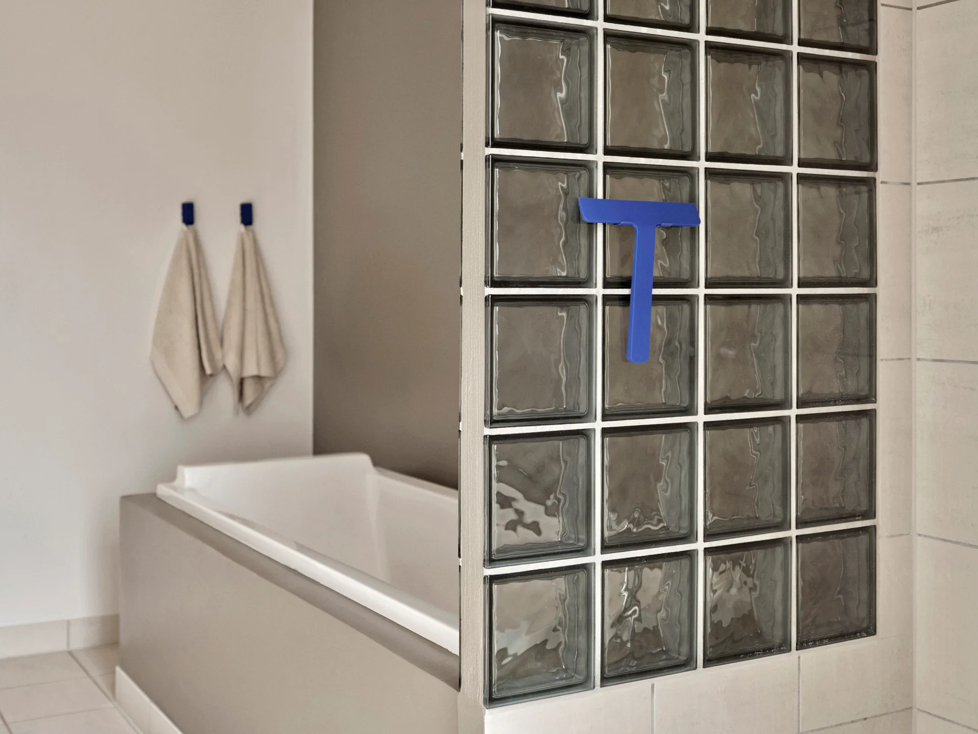 Ume scraper with holder, 靛蓝 蓝色 Zone Denmark