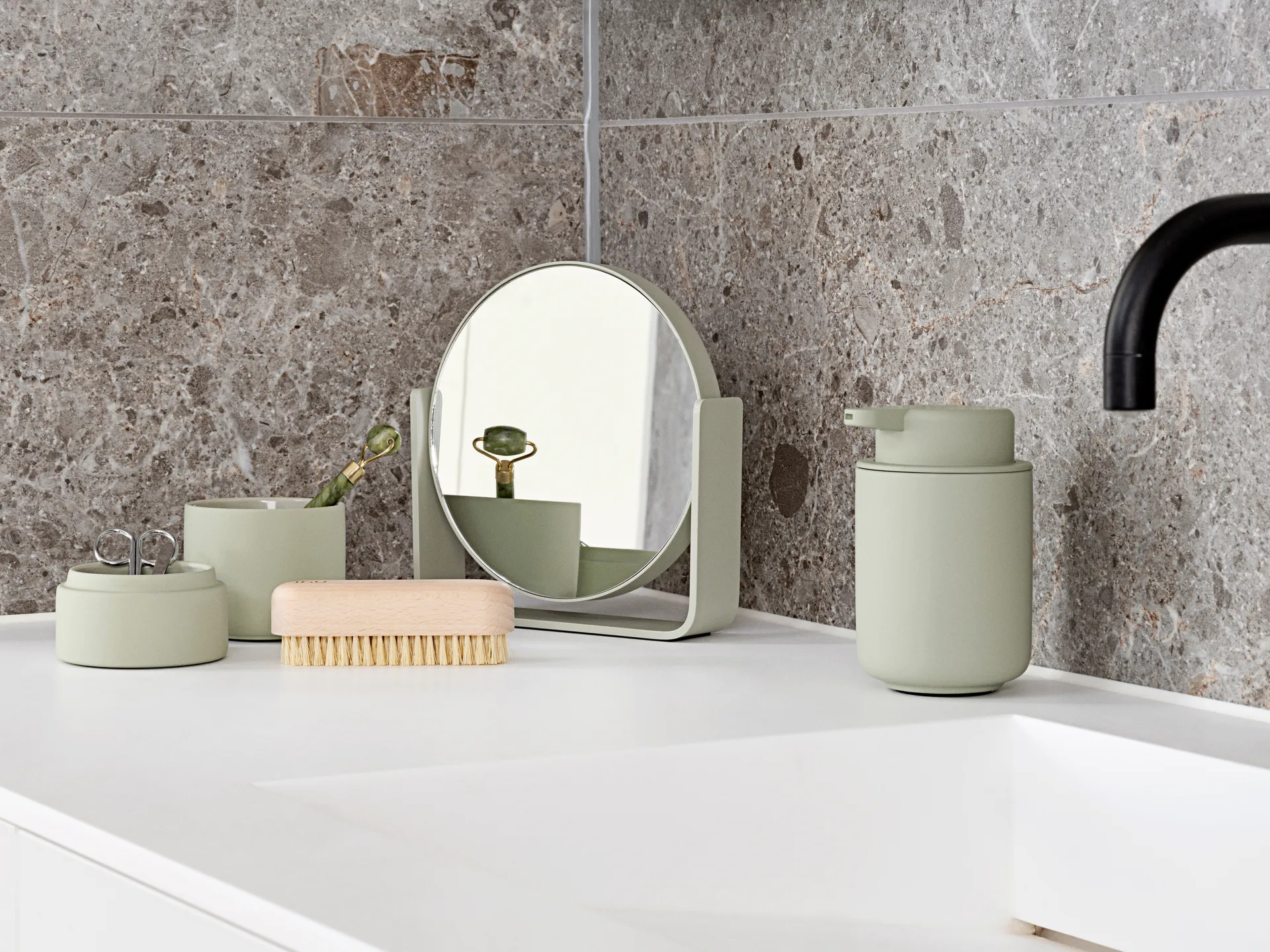 Ume 桌面镜 with 5x magnification 19x19.5 cm, Eucalyptus Zone Denmark