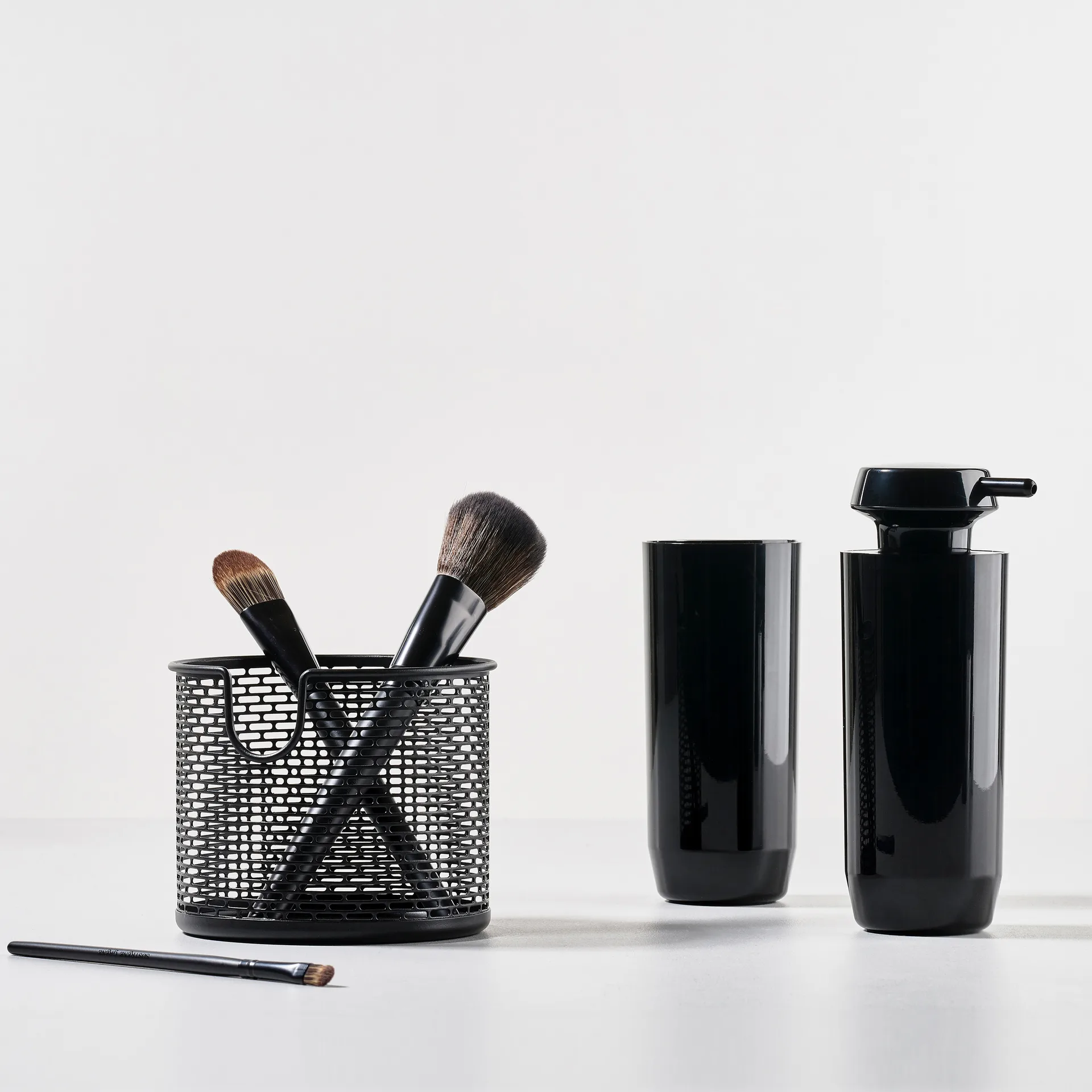 Zone Suii 皂液器 17.5 cm, 黑色 Zone Denmark