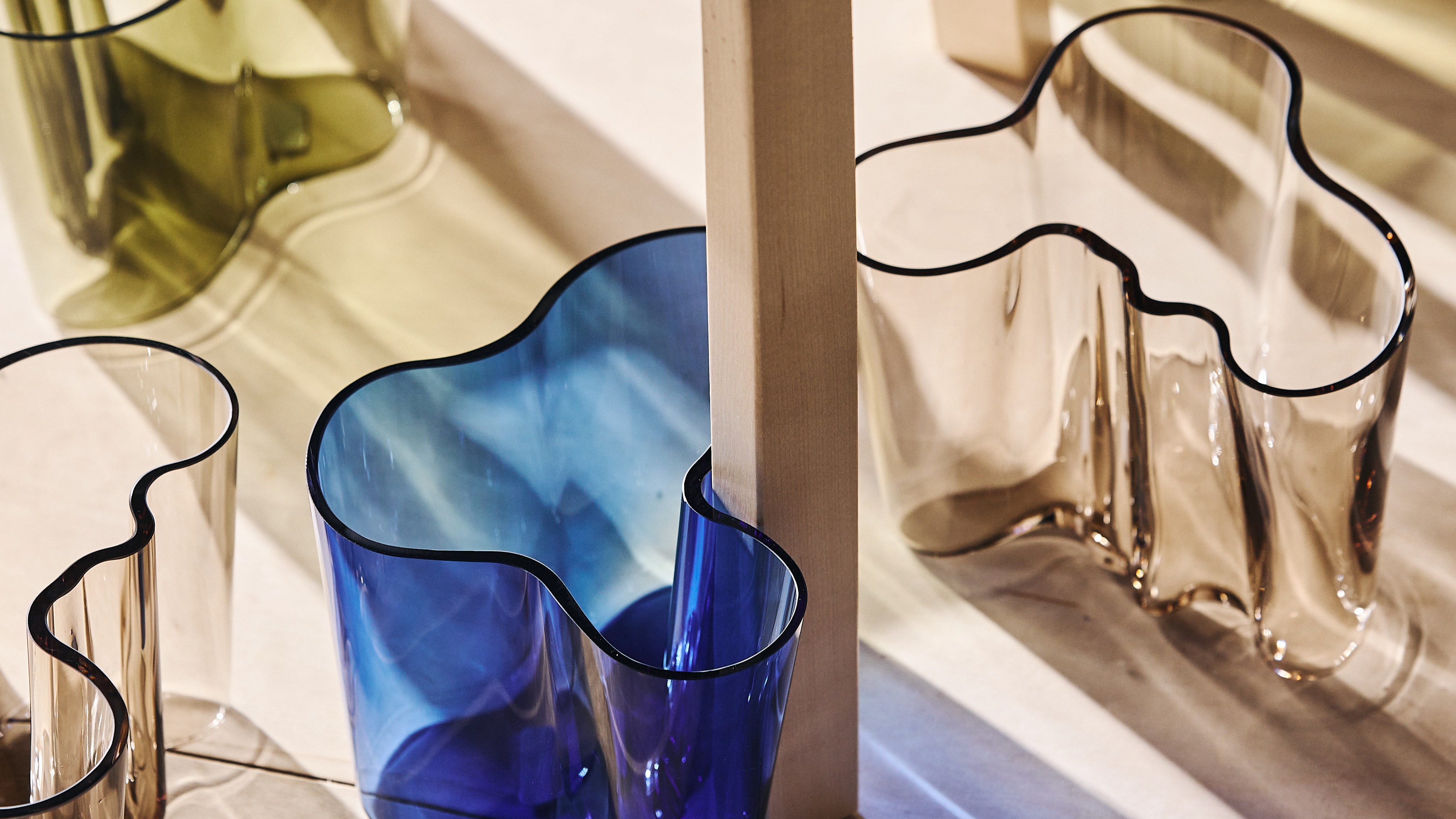 Iittala 玻璃餐具& 瓷器餐具– 购买at 在北欧之巢购买家居软装